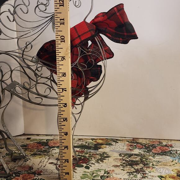 Metal Wire Christmas Deer Set Standing and Laying Buffalo Check Ribbon - Picture 7 of 7